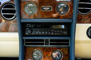 Image 38/50 of Bentley Continental R (1997)