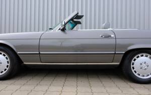 Image 53/97 de Mercedes-Benz 560 SL (1987)