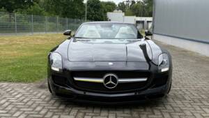 Image 3/28 of Mercedes-Benz SLS AMG Roadster (2012)