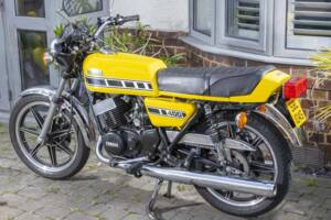 Immagine 4/33 di Yamaha RD 400 (1977)