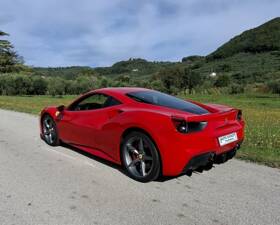 Bild 3/9 von Ferrari 488 GTB (2017)