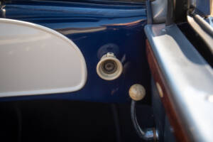 Image 28/32 of BMW 327 (1938)