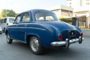 Image 5/42 of Renault Ondine (1962)
