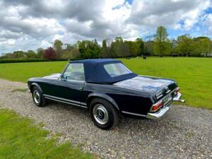 Image 26/50 de Mercedes-Benz 230 SL (1967)