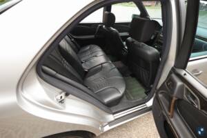 Image 19/98 de Mercedes-Benz E 50 AMG (1996)