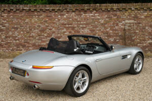 Image 24/50 of BMW Z8 (2000)