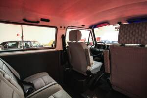 Bild 12/18 von Volkswagen T3 Kombi 1.9 (1989)