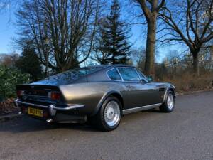 Image 8/34 of Aston Martin V8 Vantage (1987)