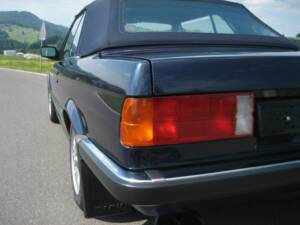 Bild 19/50 von BMW 325i (1989)