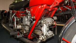 Immagine 13/35 di Moto Guzzi Falcone Turismo (1973)