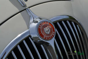 Image 27/35 of Jaguar 340 (1968)
