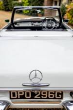 Image 21/50 of Mercedes-Benz 280 SL (1968)
