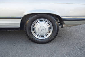 Image 27/39 of Mercedes-Benz 350 SLC (1972)