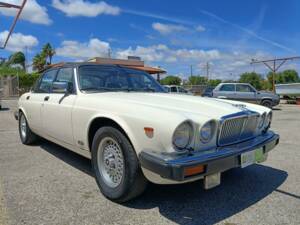 Image 23/50 of Jaguar XJ6 3.2 Sovereign (1983)