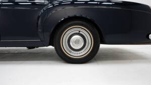 Image 2/15 de Rolls-Royce Silver Cloud III (1965)