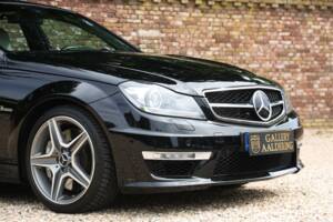 Image 29/50 of Mercedes-Benz C 63 AMG (2012)