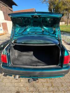 Imagen 10/16 de Audi 80 - 2.0 E (1994)