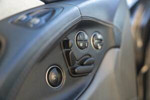 Afbeelding 42/50 van Mercedes-Benz SL 55 AMG (2002)