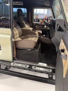 Image 5/23 of Land Rover 90 (1986)