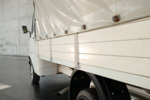 Image 14/43 of Mercedes-Benz T1 208 (1981)