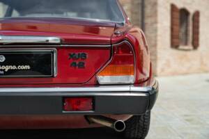 Bild 17/50 von Jaguar XJ 6 4.2 (1981)