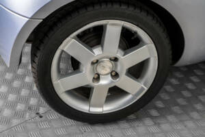 Image 34/50 of Ford Streetka (2004)
