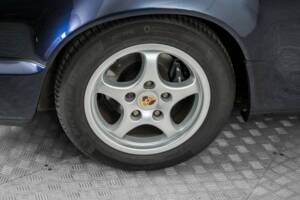 Bild 29/50 von Porsche 911 Carrera 2 (1991)
