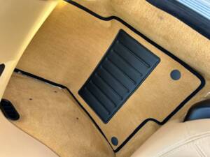 Bild 19/33 von Maserati 4200 Cambiocorsa (2003)