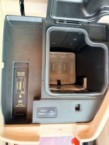 Image 24/32 of Lexus LX 470 (2003)