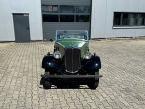 Image 4/11 of Morris Eight (1935)