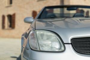 Afbeelding 16/50 van Mercedes-Benz SLK 200 (1997)