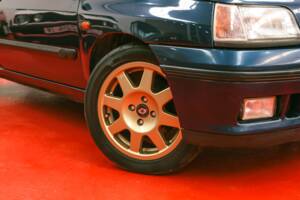 Imagen 3/27 de Renault Clio I 1.8 16V (1994)