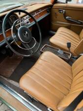 Image 6/9 of Mercedes-Benz 250 SE (1967)