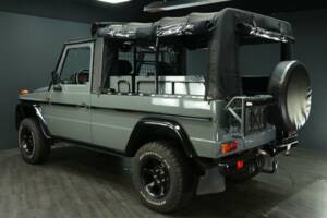 Image 30/50 of Mercedes-Benz G 230 (1993)
