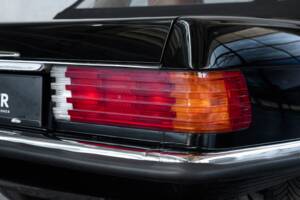 Image 32/50 de Mercedes-Benz 560 SL (1989)