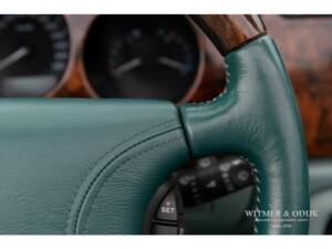Bild 22/33 von Jaguar XKR (1999)