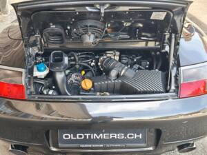 Bild 18/26 von Porsche 911 Carrera (2000)