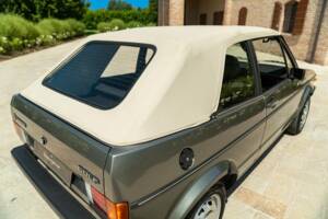 Image 17/50 de Volkswagen Golf Mk I Convertible 1.1 (1980)