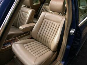 Afbeelding 13/20 van Mercedes-Benz 500 SE (1988)