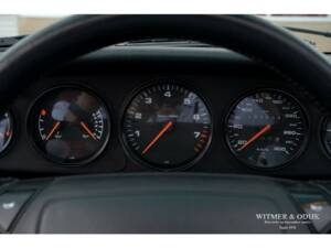 Bild 18/27 von Porsche 911 Carrera 2 (1992)