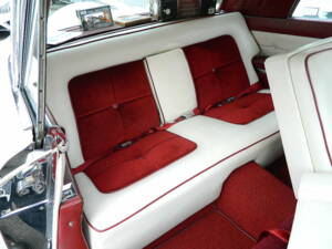 Imagen 21/23 de Lincoln Continental Mark II (1956)