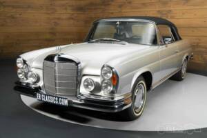 Imagen 4/19 de Mercedes-Benz 280 SE (1969)