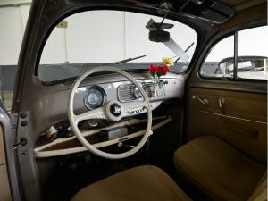 Image 19/27 of Volkswagen Beetle 1200 Standard &quot;Oval&quot; (1955)