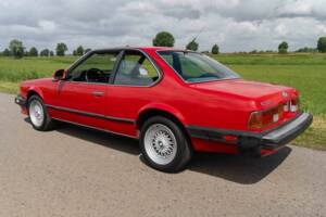 Bild 7/8 von BMW 635 CSi (1986)