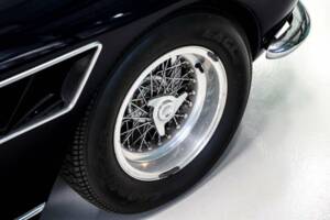 Bild 12/30 von Ferrari 330 GT 2+2 (1964)