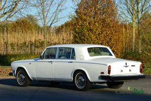 Imagen 3/50 de Rolls-Royce Silver Wraith II (1979)