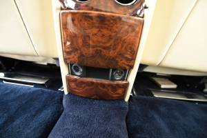 Image 37/50 of Rolls-Royce Phantom VII (2016)