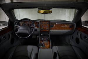 Bild 39/77 von Bentley Azure (2001)