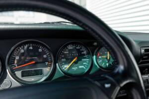 Image 18/46 of Porsche 911 Carrera 4 (1992)