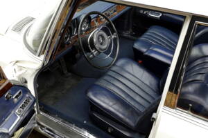 Image 9/24 of Mercedes-Benz 600 (1971)
